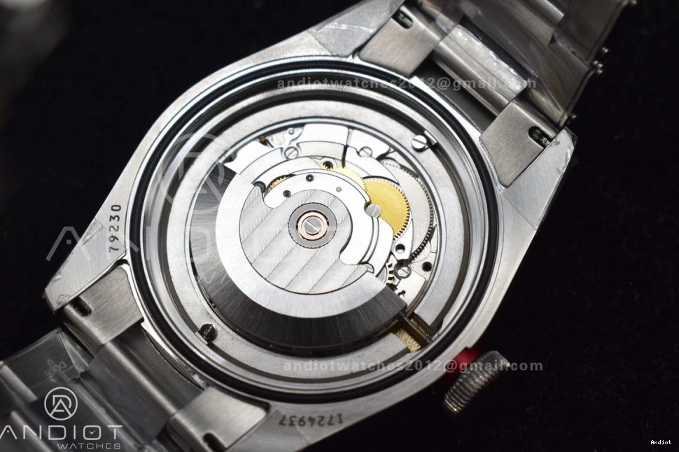 888 Sleek Bay Best ZF Red A 1:1 Bezel Bracelet Edition Heritage Black SS on 0822